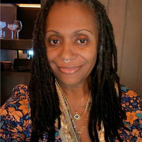 Meet your Posher, Octavia! - Picture 5 of 14